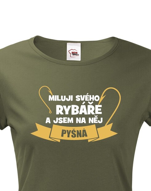 Triko miluji svého rybáře a jsem na něj pyšná